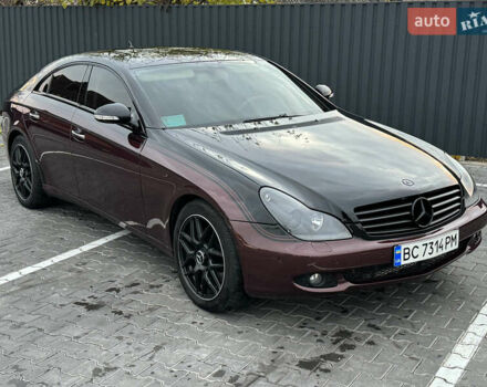 Красный Мерседес ЦЛС-Класс, объемом двигателя 5 л и пробегом 152 тыс. км за 8999 $, фото 8 на Automoto.ua