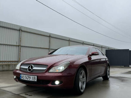 Красный Мерседес ЦЛС-Класс, объемом двигателя 3.5 л и пробегом 292 тыс. км за 7600 $, фото 1 на Automoto.ua
