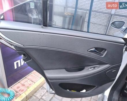 Серый Мерседес ЦЛС-Класс, объемом двигателя 4.97 л и пробегом 240 тыс. км за 10000 $, фото 15 на Automoto.ua