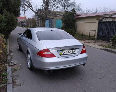 Серый Мерседес ЦЛС-Класс, объемом двигателя 4.97 л и пробегом 240 тыс. км за 10000 $, фото 1 на Automoto.ua