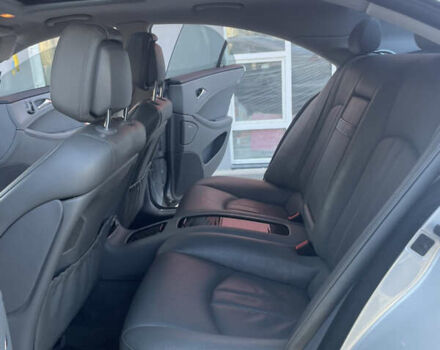 Серый Мерседес ЦЛС-Класс, объемом двигателя 5.5 л и пробегом 302 тыс. км за 12000 $, фото 52 на Automoto.ua