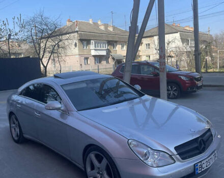 Серый Мерседес ЦЛС-Класс, объемом двигателя 5.5 л и пробегом 302 тыс. км за 12000 $, фото 27 на Automoto.ua