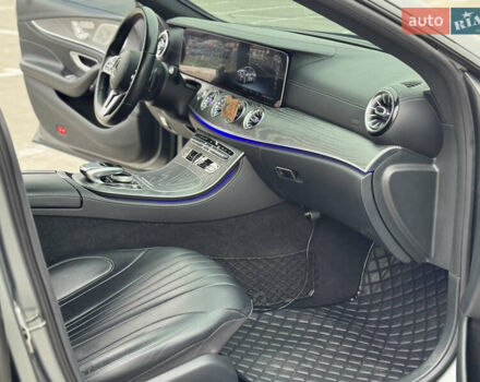 Серый Мерседес ЦЛС-Класс, объемом двигателя 3 л и пробегом 104 тыс. км за 54000 $, фото 8 на Automoto.ua