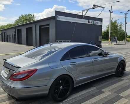 Серый Мерседес ЦЛС-Класс, объемом двигателя 3 л и пробегом 255 тыс. км за 19900 $, фото 1 на Automoto.ua