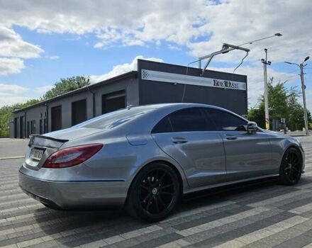 Серый Мерседес ЦЛС-Класс, объемом двигателя 3 л и пробегом 255 тыс. км за 19900 $, фото 9 на Automoto.ua