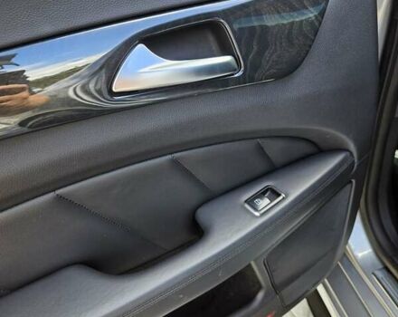 Серый Мерседес ЦЛС-Класс, объемом двигателя 3 л и пробегом 255 тыс. км за 19900 $, фото 66 на Automoto.ua