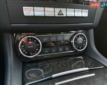 Серый Мерседес ЦЛС-Класс, объемом двигателя 3 л и пробегом 384 тыс. км за 17450 $, фото 25 на Automoto.ua