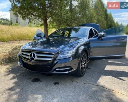 Серый Мерседес ЦЛС-Класс, объемом двигателя 3 л и пробегом 230 тыс. км за 21000 $, фото 3 на Automoto.ua