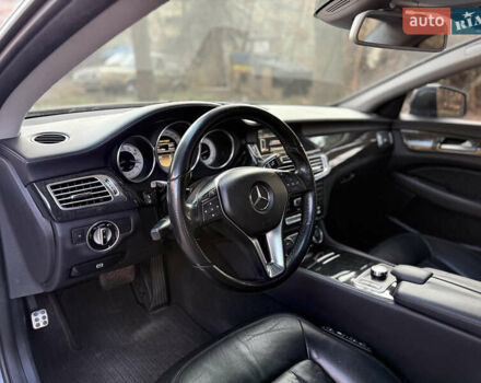 Серый Мерседес ЦЛС-Класс, объемом двигателя 3 л и пробегом 384 тыс. км за 17450 $, фото 11 на Automoto.ua