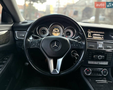 Серый Мерседес ЦЛС-Класс, объемом двигателя 3 л и пробегом 384 тыс. км за 17450 $, фото 18 на Automoto.ua