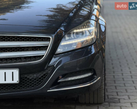 Серый Мерседес ЦЛС-Класс, объемом двигателя 3 л и пробегом 384 тыс. км за 17450 $, фото 33 на Automoto.ua