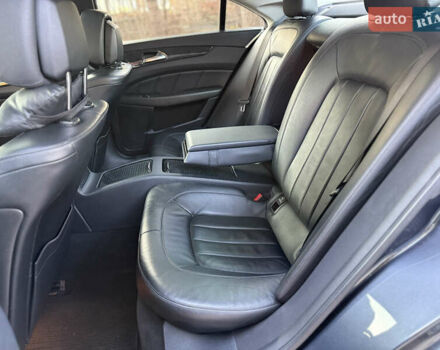 Серый Мерседес ЦЛС-Класс, объемом двигателя 3 л и пробегом 384 тыс. км за 17450 $, фото 16 на Automoto.ua