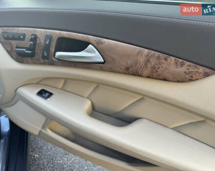 Серый Мерседес ЦЛС-Класс, объемом двигателя 2.2 л и пробегом 165 тыс. км за 22900 $, фото 7 на Automoto.ua