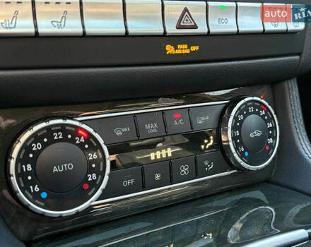 Сірий Мерседес ЦЛС-Клас, об'ємом двигуна 3 л та пробігом 264 тис. км за 18500 $, фото 19 на Automoto.ua