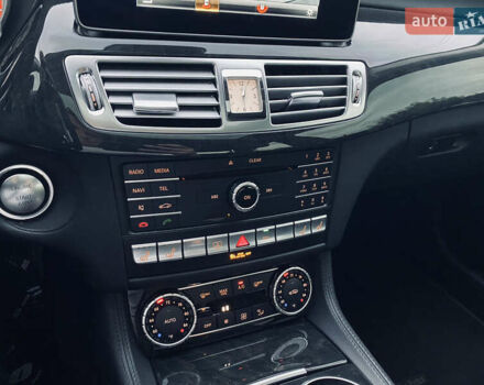 Серый Мерседес ЦЛС-Класс, объемом двигателя 3 л и пробегом 107 тыс. км за 27000 $, фото 17 на Automoto.ua