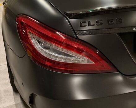 Серый Мерседес ЦЛС-Класс, объемом двигателя 5.46 л и пробегом 113 тыс. км за 70000 $, фото 3 на Automoto.ua