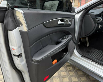 Серый Мерседес ЦЛС-Класс, объемом двигателя 3 л и пробегом 149 тыс. км за 28000 $, фото 4 на Automoto.ua