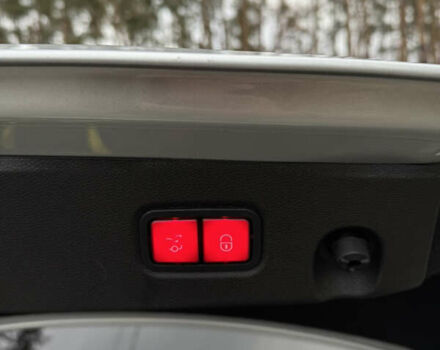 Серый Мерседес ЦЛС-Класс, объемом двигателя 2.99 л и пробегом 230 тыс. км за 30000 $, фото 13 на Automoto.ua