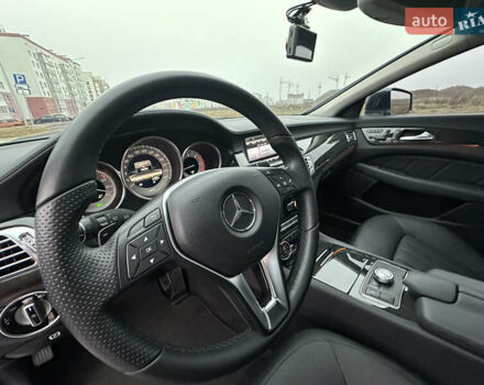 Серый Мерседес ЦЛС-Класс, объемом двигателя 2.1 л и пробегом 92 тыс. км за 22500 $, фото 29 на Automoto.ua