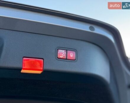 Серый Мерседес ЦЛС-Класс, объемом двигателя 3 л и пробегом 248 тыс. км за 19500 $, фото 49 на Automoto.ua