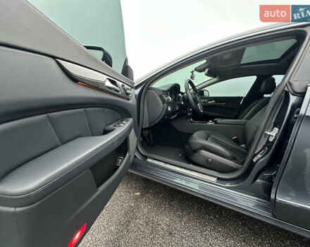 Серый Мерседес ЦЛС-Класс, объемом двигателя 2.1 л и пробегом 92 тыс. км за 22500 $, фото 24 на Automoto.ua