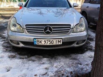 Сірий Мерседес ЦЛС-Клас, об'ємом двигуна 3.5 л та пробігом 300 тис. км за 8000 $, фото 1 на Automoto.ua