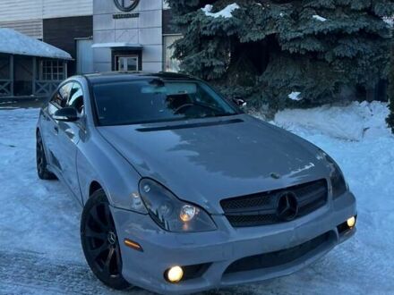 Серый Мерседес ЦЛС-Класс, объемом двигателя 5 л и пробегом 243 тыс. км за 8999 $, фото 1 на Automoto.ua