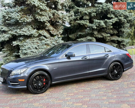 Серый Мерседес ЦЛС-Класс, объемом двигателя 4.7 л и пробегом 120 тыс. км за 17500 $, фото 1 на Automoto.ua