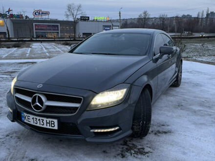 Серый Мерседес ЦЛС-Класс, объемом двигателя 2.99 л и пробегом 275 тыс. км за 19800 $, фото 1 на Automoto.ua