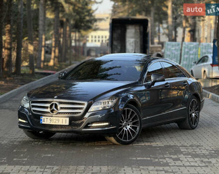 Серый Мерседес ЦЛС-Класс, объемом двигателя 3 л и пробегом 384 тыс. км за 17450 $, фото 1 на Automoto.ua