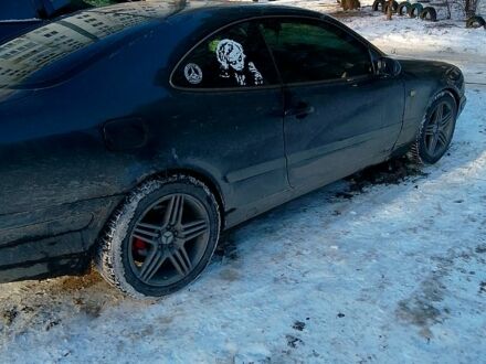 Синий Мерседес ЦЛС-Класс, объемом двигателя 23 л и пробегом 357 тыс. км за 3000 $, фото 1 на Automoto.ua