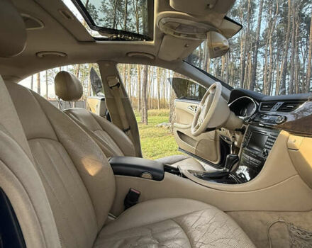 Зелений Мерседес ЦЛС-Клас, об'ємом двигуна 5 л та пробігом 269 тис. км за 10000 $, фото 11 на Automoto.ua