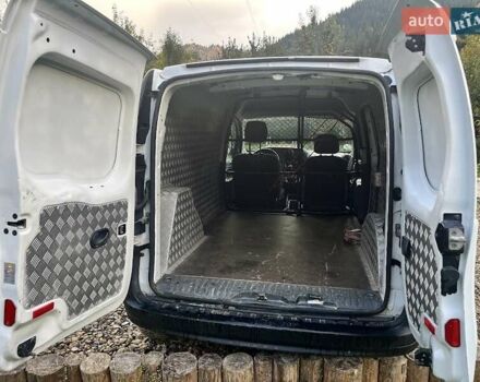 Белый Мерседес Ситан, объемом двигателя 1.46 л и пробегом 140 тыс. км за 8000 $, фото 2 на Automoto.ua