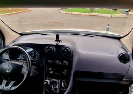 Білий Мерседес Сітан, об'ємом двигуна 1.46 л та пробігом 301 тис. км за 11000 $, фото 5 на Automoto.ua