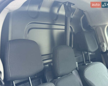 Білий Мерседес Сітан, об'ємом двигуна 1.5 л та пробігом 255 тис. км за 13200 $, фото 34 на Automoto.ua