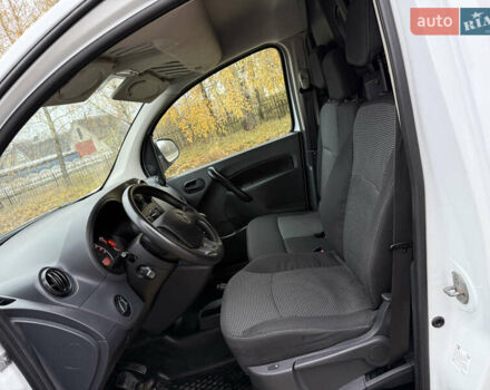 Білий Мерседес Сітан, об'ємом двигуна 1.5 л та пробігом 255 тис. км за 13200 $, фото 49 на Automoto.ua