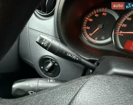 Білий Мерседес Сітан, об'ємом двигуна 1.5 л та пробігом 255 тис. км за 13200 $, фото 50 на Automoto.ua