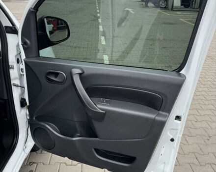 Белый Мерседес Ситан, объемом двигателя 1.46 л и пробегом 155 тыс. км за 11700 $, фото 24 на Automoto.ua