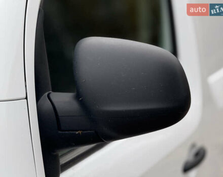Білий Мерседес Сітан, об'ємом двигуна 1.5 л та пробігом 255 тис. км за 13200 $, фото 19 на Automoto.ua
