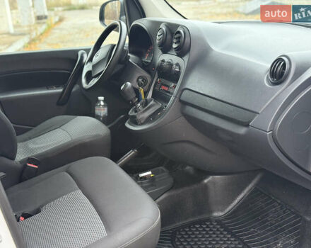 Білий Мерседес Сітан, об'ємом двигуна 1.5 л та пробігом 255 тис. км за 13200 $, фото 10 на Automoto.ua