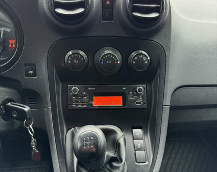 Белый Мерседес Ситан, объемом двигателя 1.46 л и пробегом 155 тыс. км за 11700 $, фото 22 на Automoto.ua