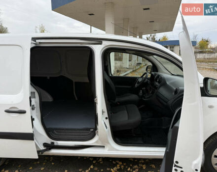 Білий Мерседес Сітан, об'ємом двигуна 1.5 л та пробігом 255 тис. км за 13200 $, фото 9 на Automoto.ua