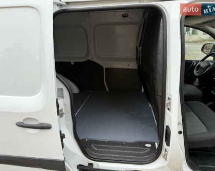 Білий Мерседес Сітан, об'ємом двигуна 1.5 л та пробігом 255 тис. км за 13200 $, фото 35 на Automoto.ua