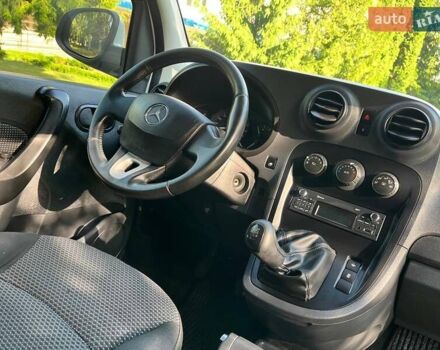 Білий Мерседес Сітан, об'ємом двигуна 1.46 л та пробігом 218 тис. км за 10850 $, фото 23 на Automoto.ua