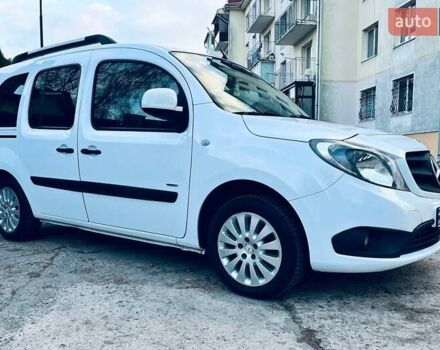 Белый Мерседес Ситан, объемом двигателя 1.46 л и пробегом 216 тыс. км за 10700 $, фото 5 на Automoto.ua