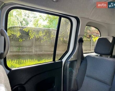 Білий Мерседес Сітан, об'ємом двигуна 1.46 л та пробігом 218 тис. км за 10850 $, фото 41 на Automoto.ua