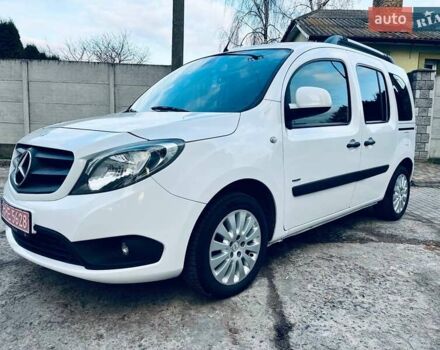 Белый Мерседес Ситан, объемом двигателя 1.46 л и пробегом 216 тыс. км за 10700 $, фото 1 на Automoto.ua