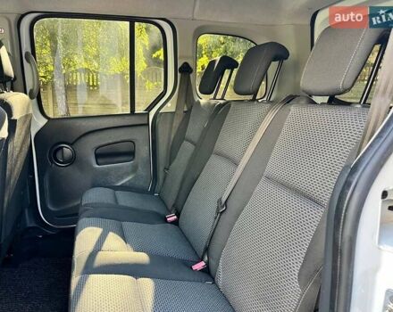 Білий Мерседес Сітан, об'ємом двигуна 1.46 л та пробігом 218 тис. км за 10850 $, фото 37 на Automoto.ua