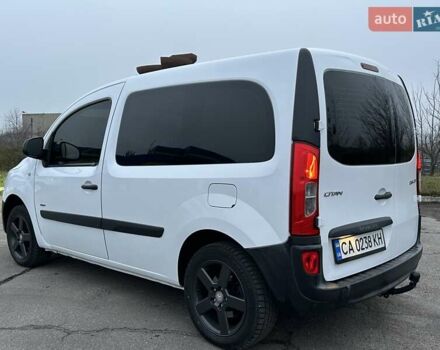 Белый Мерседес Ситан, объемом двигателя 1.46 л и пробегом 278 тыс. км за 8800 $, фото 3 на Automoto.ua