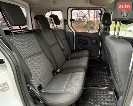 Білий Мерседес Сітан, об'ємом двигуна 1.46 л та пробігом 260 тис. км за 8700 $, фото 15 на Automoto.ua